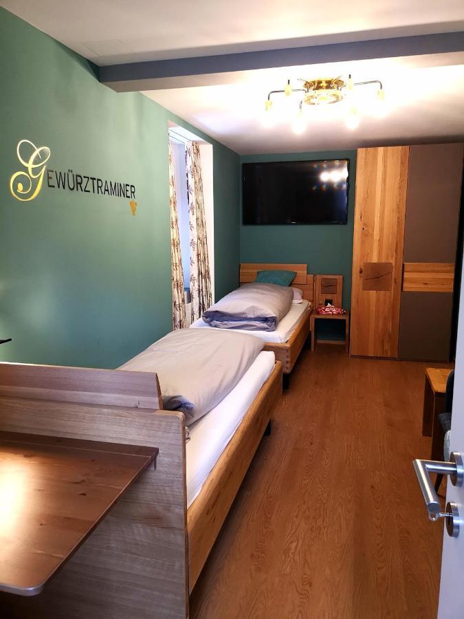 Gasthof Zur Buendte Jenins Buitenkant foto